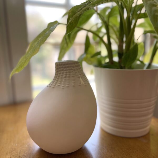 Beaded Vase (S)